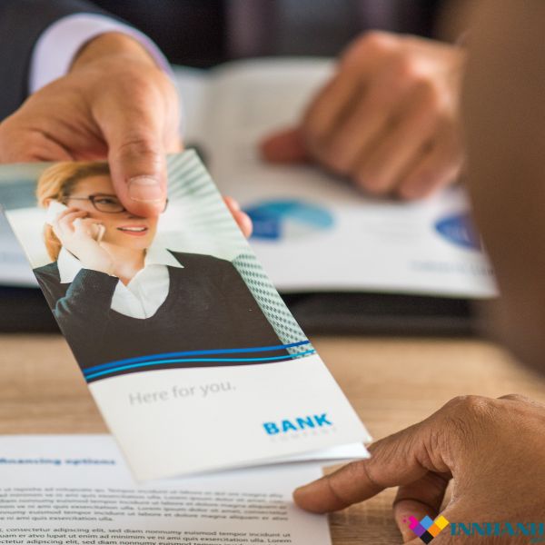 In brochure mau in brochure 3