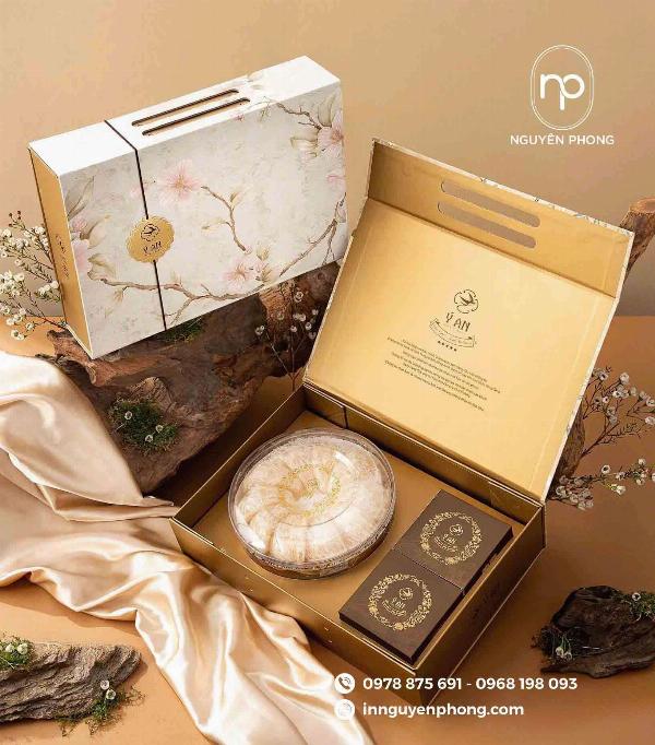 Các mẫu hộp cứng cao cấp sang trọng với nhiều chất liệu và kiểu dáng khác nhau, thể hiện đẳng cấp thương hiệu