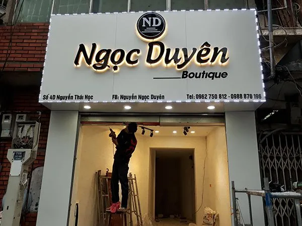 Chữ Nổi Alu Gương Sang Trọng Bang gia chu noi alu thuong duoc tinh dua tren dien tich do day va loai vat lieu su dung