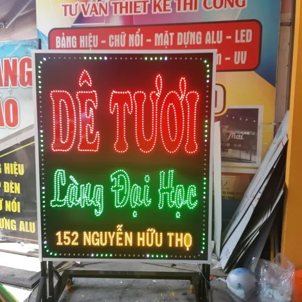 Biển LED Đứng Ngoài Trời Bền Đẹp
