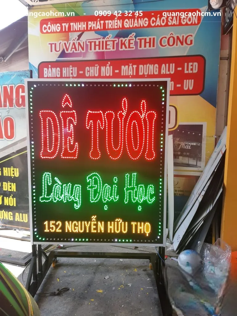 Biển LED Đứng Ngoài Trời Bền Đẹp Bien Led Dung