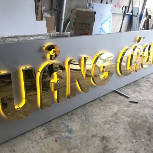 Chữ Nổi LED Hắt Sáng Chân Đẹp Mắt