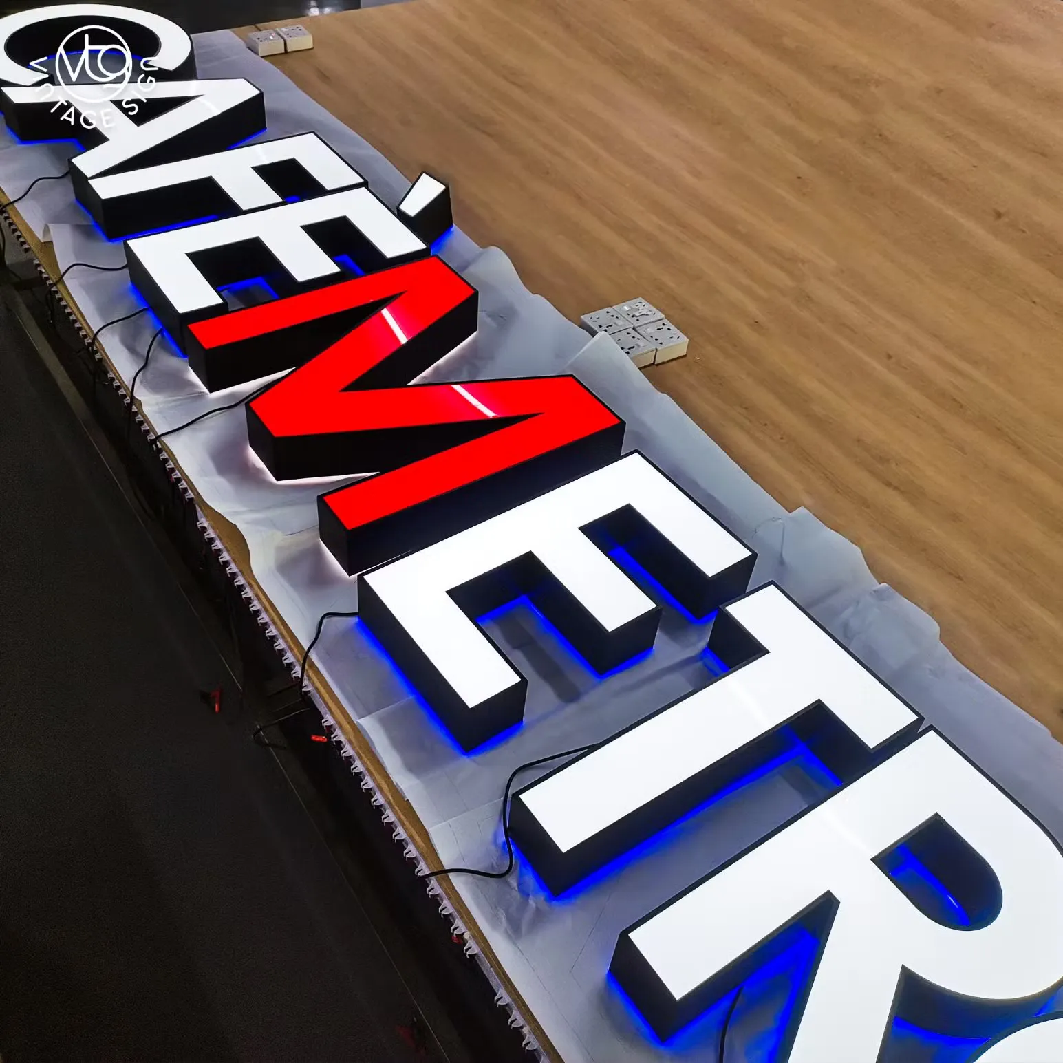 Chữ Alu Gương Sang Trọng Chu alu hat chan Tao hieu ung noi bat cho bien hieu