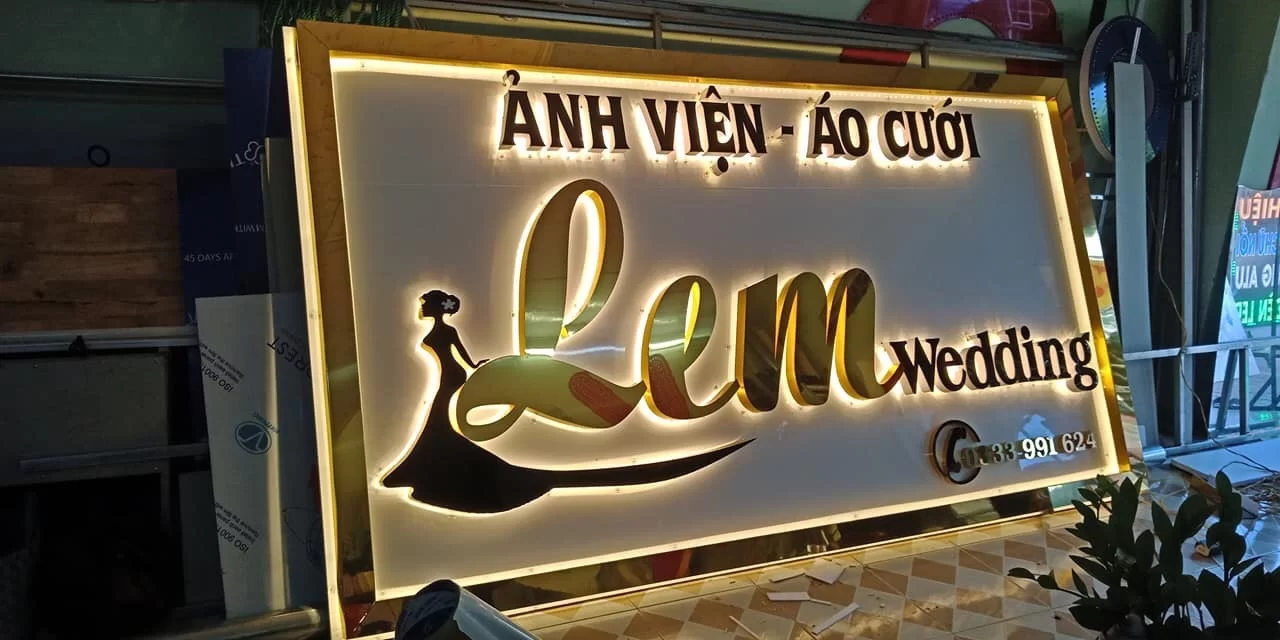 Chữ Nổi LED Hắt Sáng Chân Đẹp Mắt Dich vu lam Chu Noi Led Hat Sang Chan theo yeu cau voi muc gia canh tranh nhat