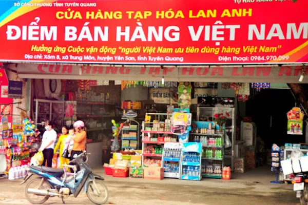 Biển Quảng Cáo Tạp Hóa Đơn Giản – Dễ Nhận Diện Dich vu lam bien quang cao tap hoa gia re tai TPHCM quangcao24h.net