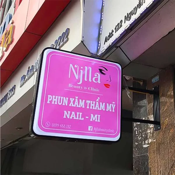 Biển Vẫy Vuông Gọn Gàng Đẹp Mắt Loi ich khi lua chon dich vu lam bien vay vuong tai Quang Cao 24H