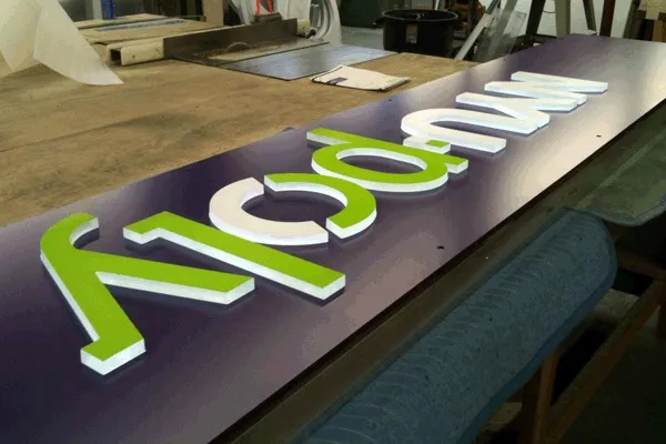 Chữ Alu Gương Sang Trọng Mau chu alu duoc thiet ke gia cong dep 4