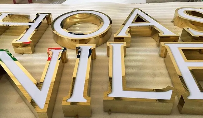 Chữ Inox Mặt Mica Nổi Bật Mau chu inox mat mica dep 4