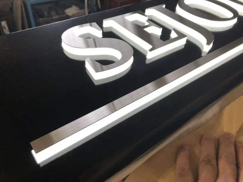 Chữ Inox Mặt Mica Nổi Bật Mau chu inox mat mica dep 5