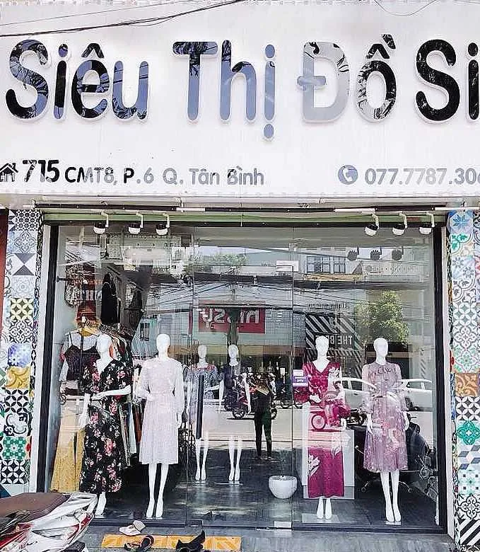 Biển Quảng Cáo Thời Trang Ấn Tượng Mot mau bien quang cao shop thoi trang dep voi thiet ke bat mat se thu hut su chu y cua nguoi di duong