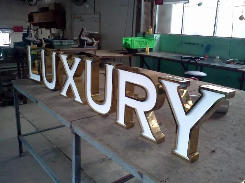 Chữ Nổi Quảng Cáo Chuyên Nghiệp Nam 2025 chung kien nhieu xu huong moi trong linh vuc thiet ke chu noi