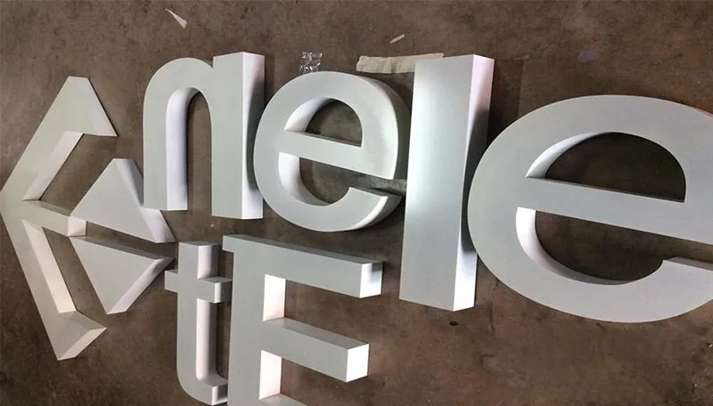 Chữ Nổi Formex Cắt CNC Sắc Sảo Quang Cao 24h cung cap bang gia chu noi formex chi tiet va minh bach