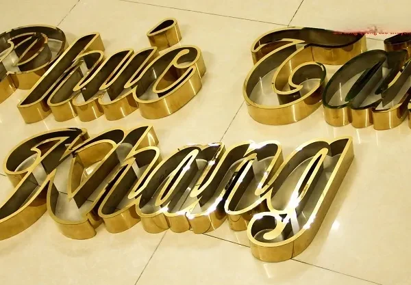 Chữ Nổi Quảng Cáo Chuyên Nghiệp Quang Cao 24h cung cap bang gia lam chu noi minh bach va canh tranh