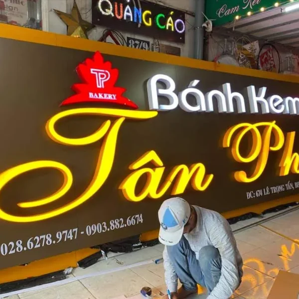 Chữ Mica Cắt CNC Sắc Sảo Quang Cao 24h cung cap da dang cac loai chu mica voi nhieu mau ma phong cach khac nhau