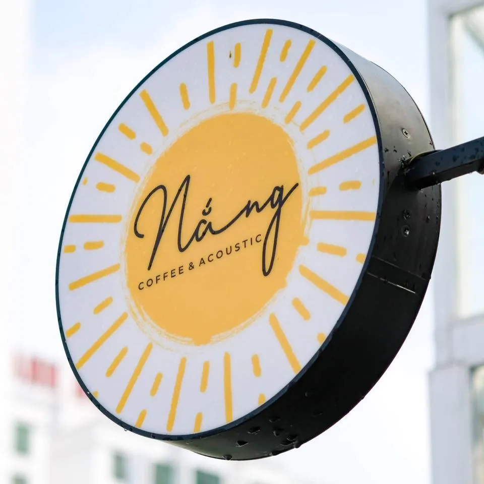 Biển Vẫy Treo Cao Dễ Nhìn Quy trinh lam bien vay tren cao chuyen nghiep tai Quangcao24h.net