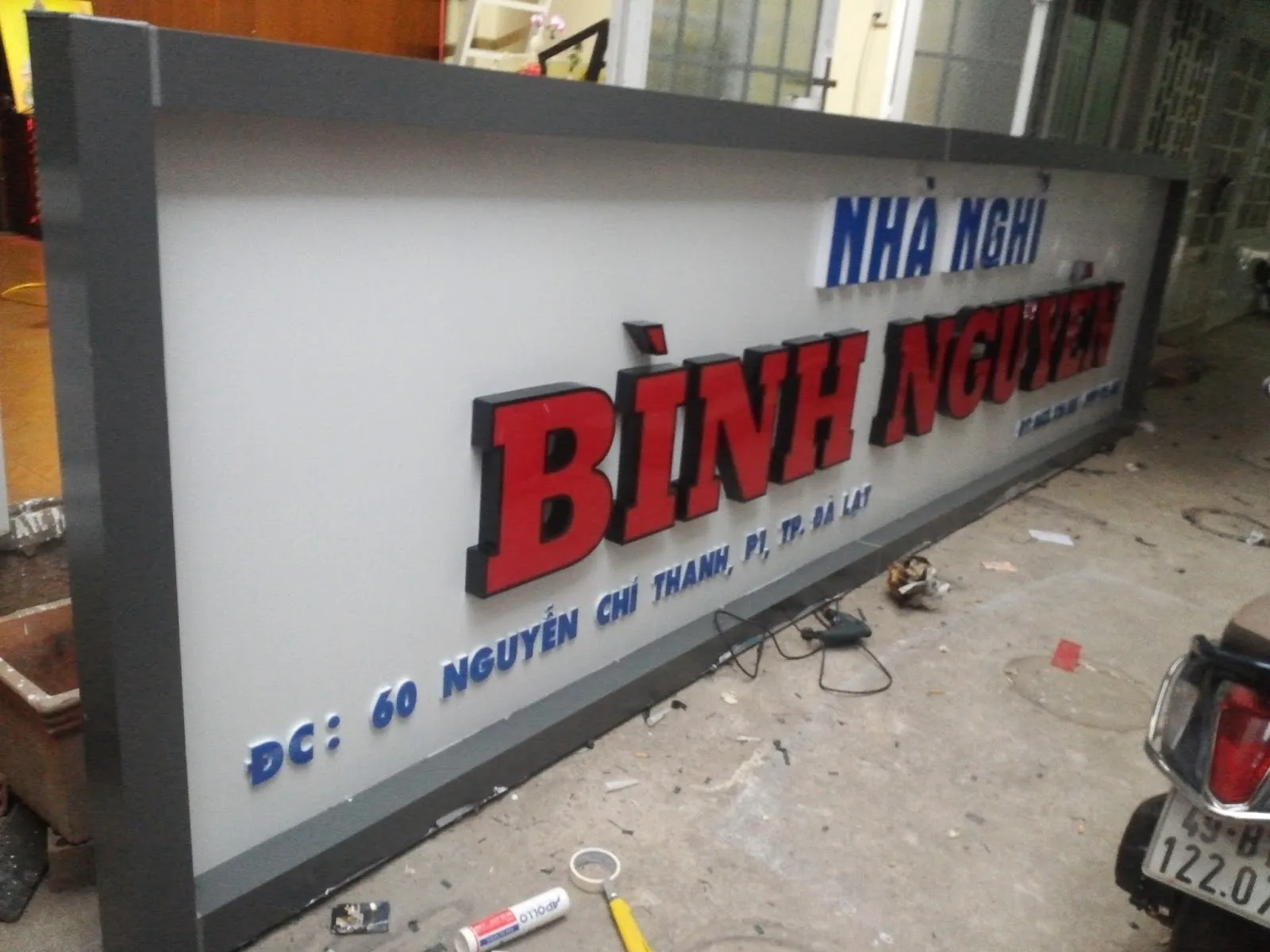 Biển Công Ty Chữ Nổi Thẩm Mỹ Cao Quy trinh thiet ke bien cong ty chu noi tai Quang Cao 24H