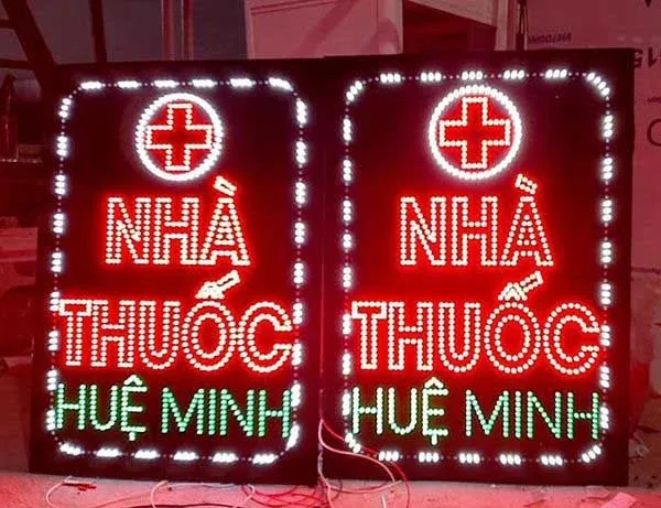 Biển LED Nhà Thuốc Chuẩn Chuỗi Tai sao nen chon dich vu lam bien led nha thuoc tai Quang Cao 24H 1