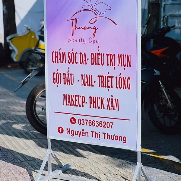 Biển Vẫy Tiệm Tóc Nổi Bật Uu diem cua bien vay toc so voi cac loai bien quang cao khac