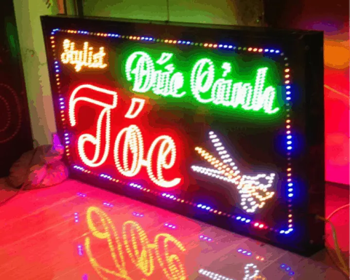 Biển Vẫy LED Sáng Mạnh Uu diem noi bat cua dich vu lam bien vay led tai Quang Cao 24H