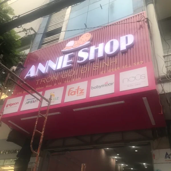 Bảng Hiệu Shop Quần Áo Thời Trang Xu huong mau bang hieu shop quan ao dep dang duoc ua chuong