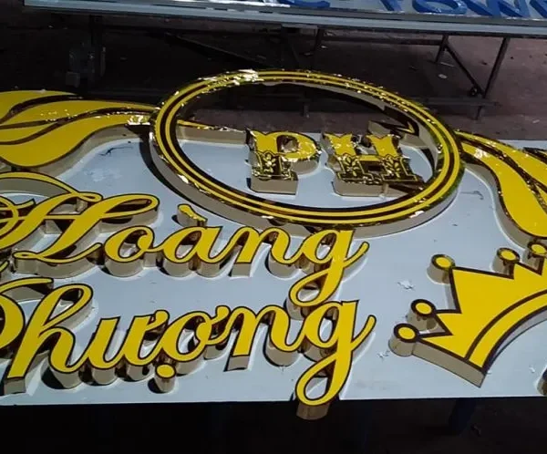 Chữ Nổi Quảng Cáo Chuyên Nghiệp bang hieu inox dep da nang 1 1024x498 1