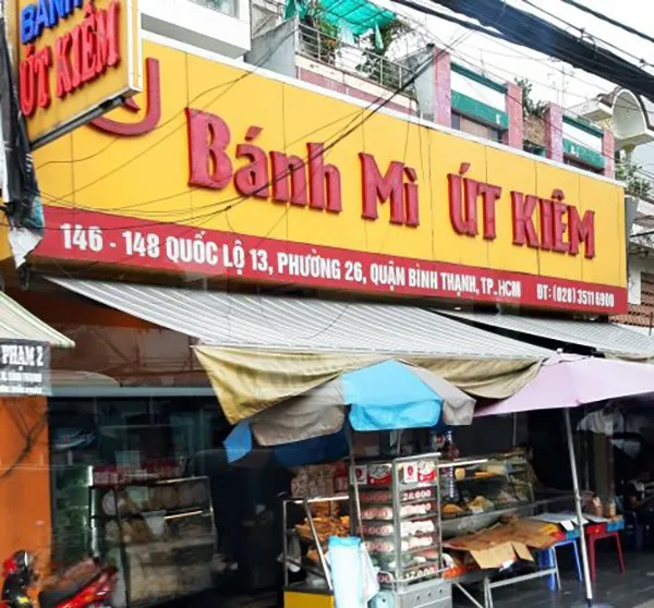 Bảng Hiệu Quán Ăn Thu Hút Khách