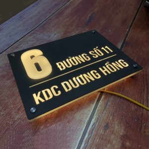 Biển số nhà đèn LED, mica màu đen sần, số nổi đế mica 20x30cm