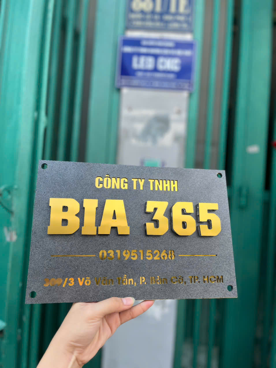 Bảng tên công ty chữ nổi - Ảnh 9
