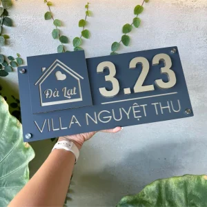 Bản Số Nhà Sang Trọng - Nền Mica + Nội dung nổi 15x30cm