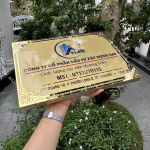 Alternative view of Bảng công ty inox 304 vàng gương dựng chân nổi 20x30cm