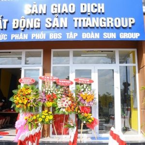 Alternative view of Mẫu bảng hiệu bất động sản