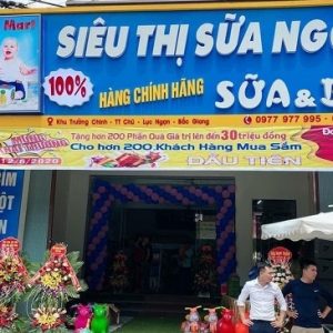 Mẫu bảng hiệu cửa hàng bỉm sữa