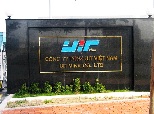 Bảng hiệu đá hoa cương chữ inox - Ảnh 4
