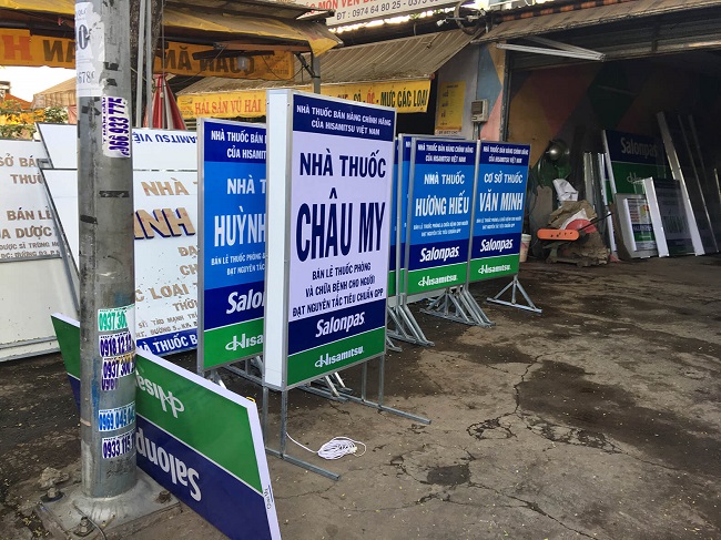 Mẫu bảng hiệu đứng quảng cáo đẹp - Ảnh 2