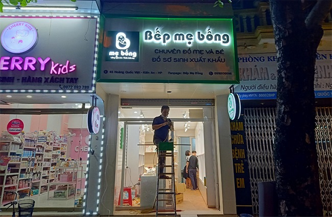 Mẫu bảng hiệu shop mẹ và bé - Ảnh 9