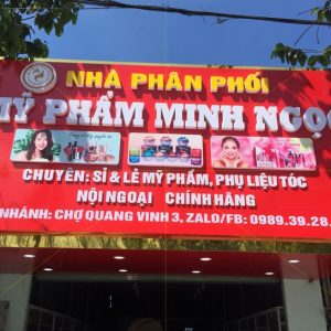 Biển quảng cáo mỹ phẩm cao cấp