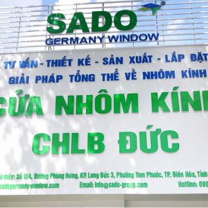Mẫu bảng hiệu nhôm kính Xingfa đẹp