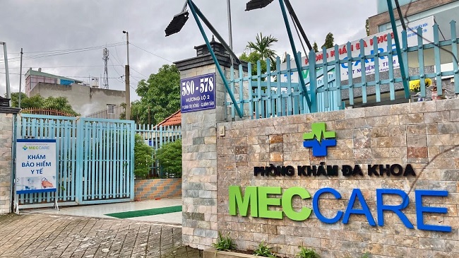 Mẫu bảng hiệu phòng khám ấn tượng - Ảnh 2