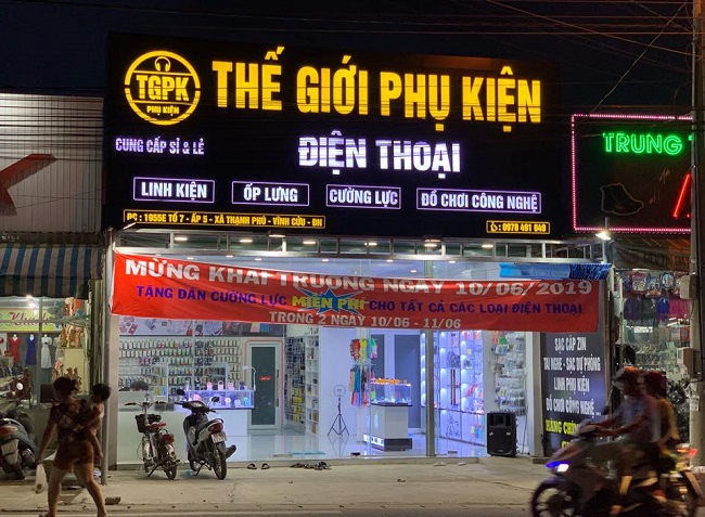 Bảng hiệu phụ kiện điện thoại