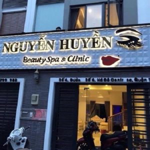 Biển quảng cáo phun xăm thẩm mỹ