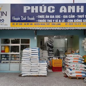 Biển quảng cáo thức ăn gia súc