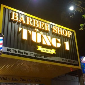 Alternative view of Mẫu bảng hiệu tôn sóng quảng cáo ấn tượng