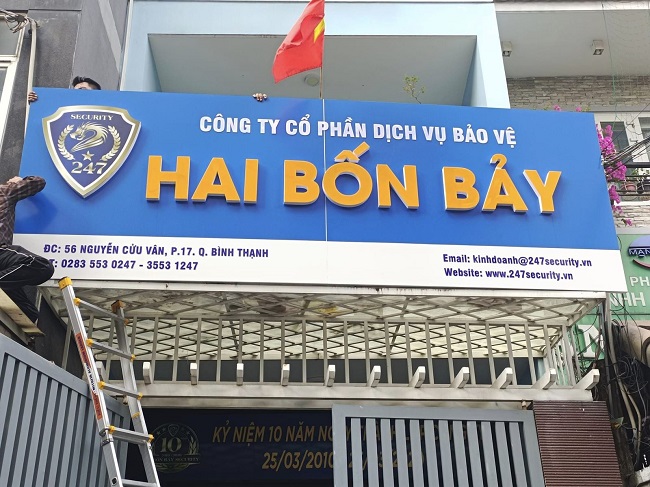 Biển quảng cáo công ty sang trọng - Ảnh 4