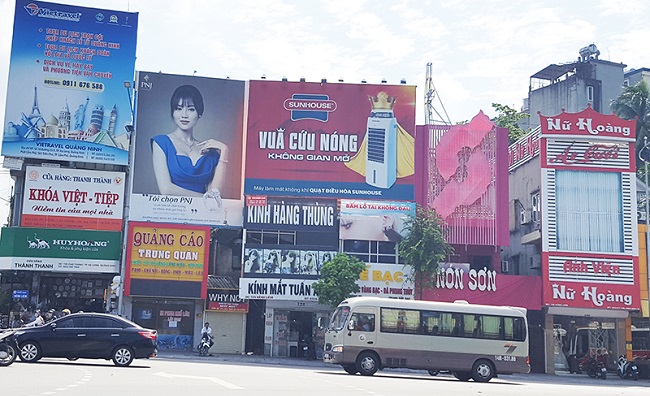 Biển quảng cáo đa dạng chất liệu - Ảnh 2