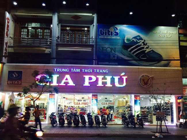 Biển quảng cáo shop giày dép - Ảnh 6