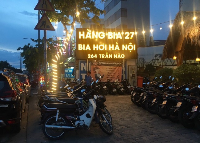 Biển quảng cáo quán bia hơi - Ảnh 11