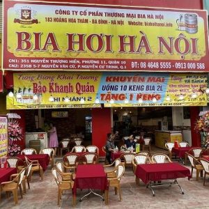 Biển quảng cáo quán bia hơi