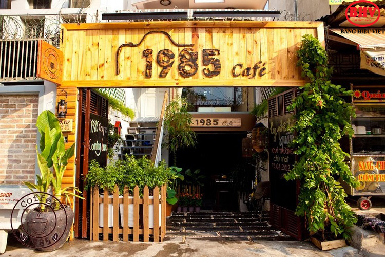 Mẫu bảng hiệu quán cafe thu hút khách