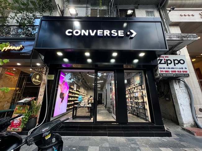 Biển quảng cáo shop giày dép