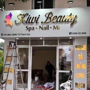 Biển quảng cáo tóc và móng hot